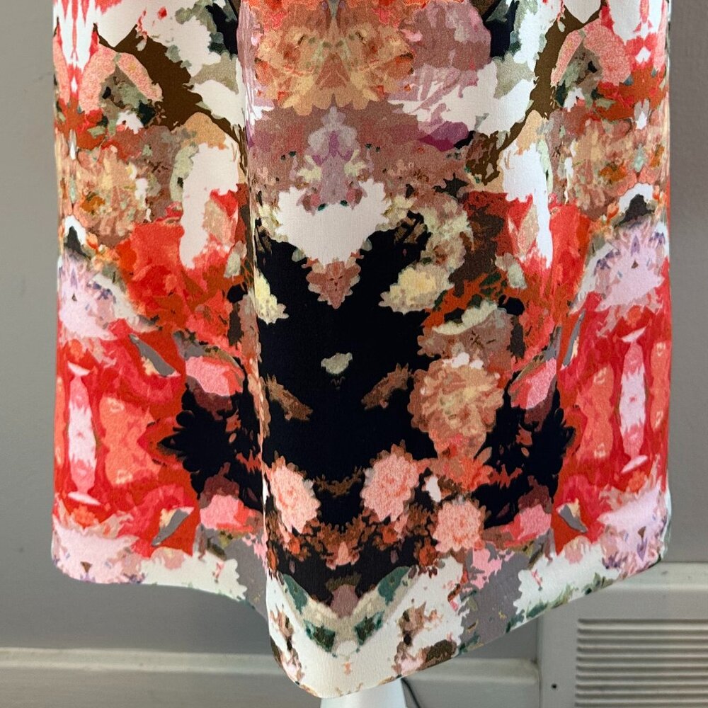 Maggy London Women's Bold Floral Sleeveless Dress Size 8 - Picture 8 of 16